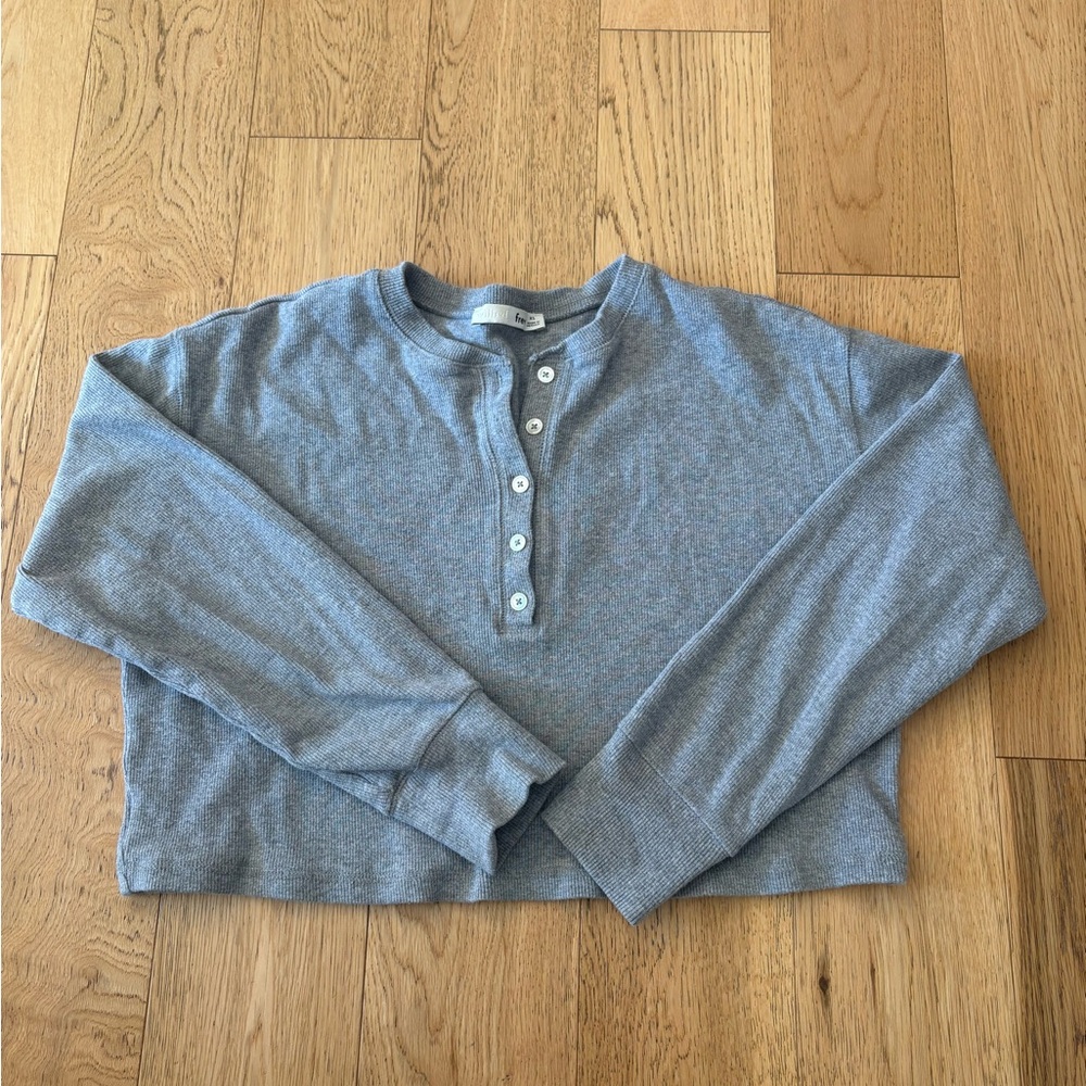 Wilfred Heather Gray Cropped Henley Sweater